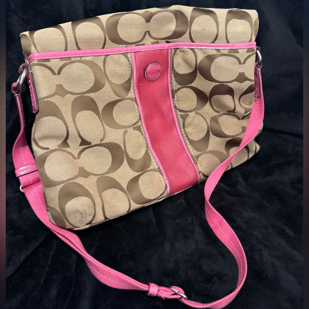 COACH BROWN AND PINK LARGE JACQUARD FOLD OVER  MESSINGER Crossbody Bag - Picture 2 of 13